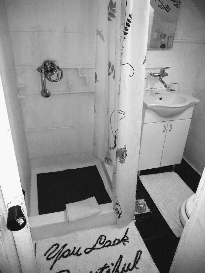 Gardos Apartment Белград Екстериор снимка