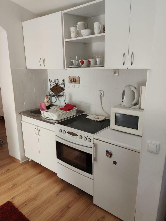 Gardos Apartment Белград Екстериор снимка