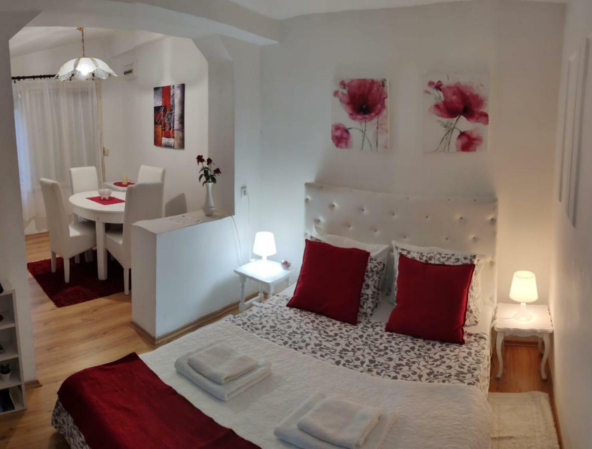 Gardos Apartment Белград Екстериор снимка